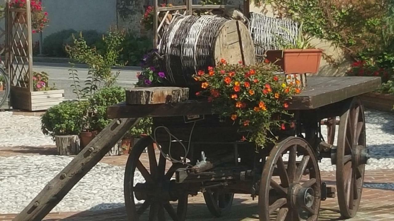 Al Fienile Otel Orzano Dış mekan fotoğraf